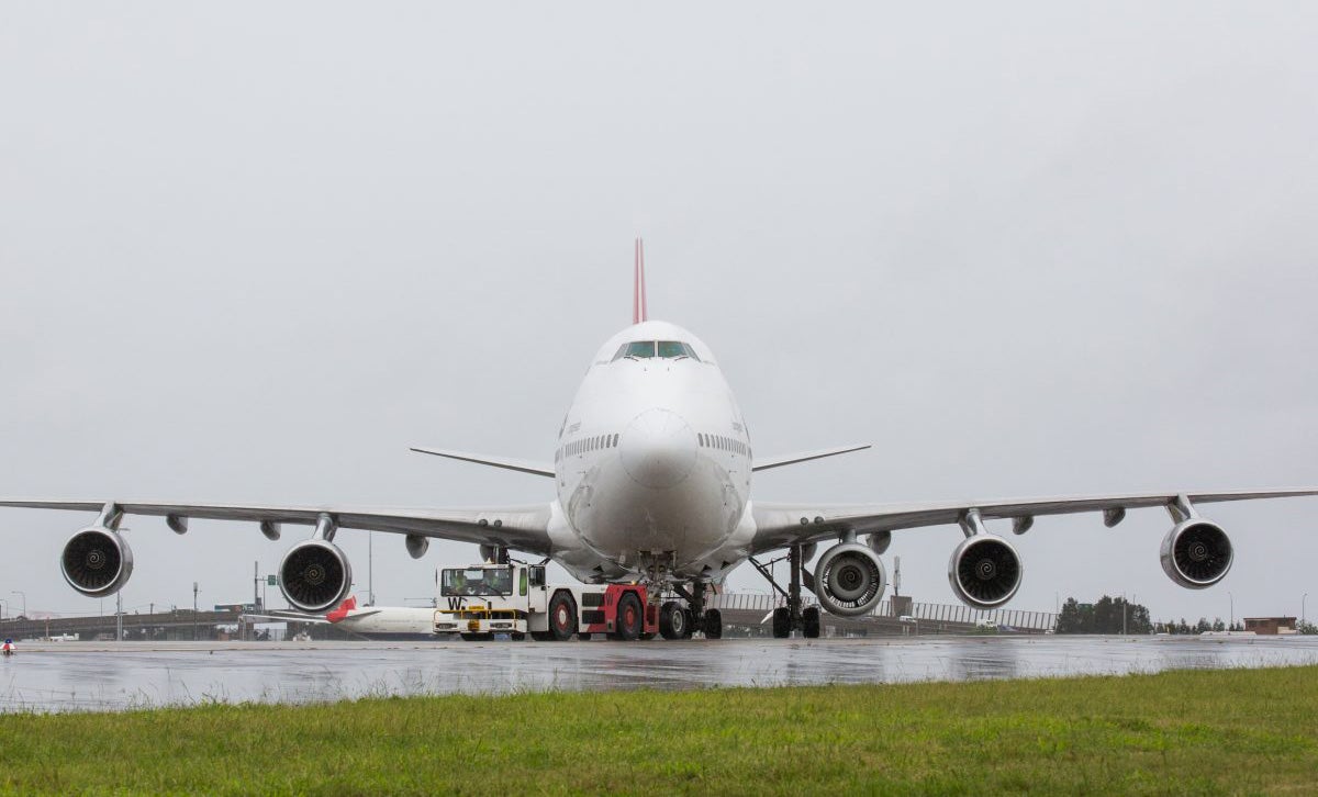 фото двигателей в 747 800